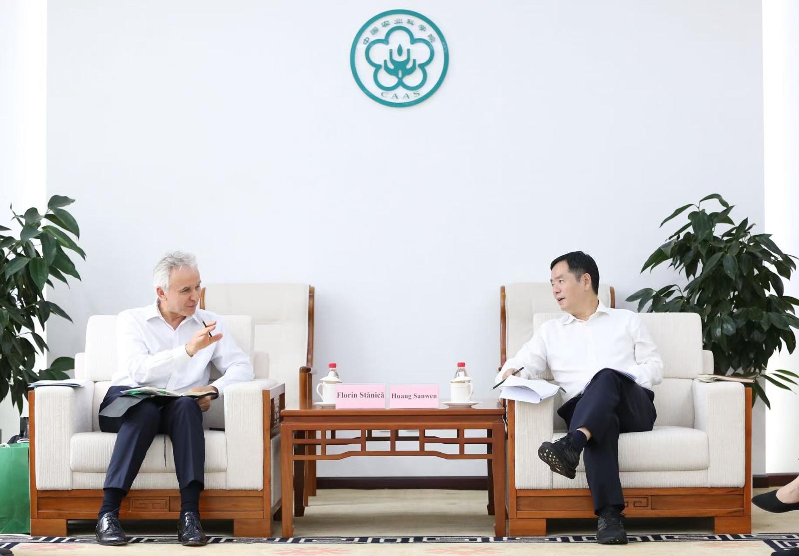 Comunicat Consolidarea cooperării dintre ASAS și Chinese Academy of Agricultural Sciences
